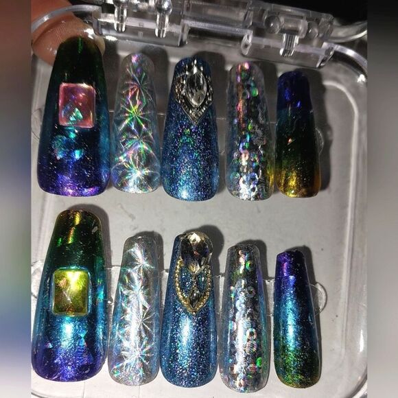 Hand crafted festive press on nails sz Large - Picture 4 of 8